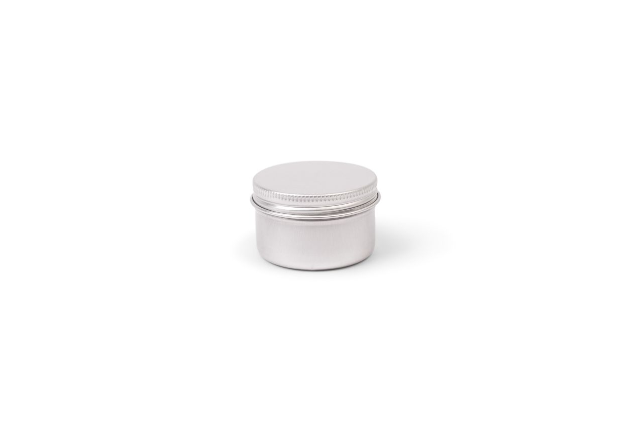Geschlossene Aluminiumdose mit 50 ml Fassungsvermögen und geriffeltem Schraubdeckel  English:
